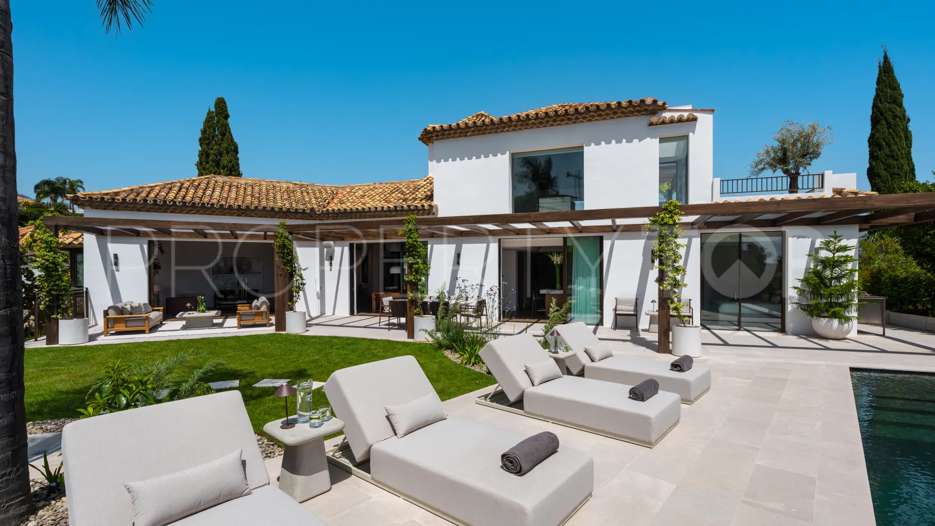 Benahavis 6 bedrooms villa for sale