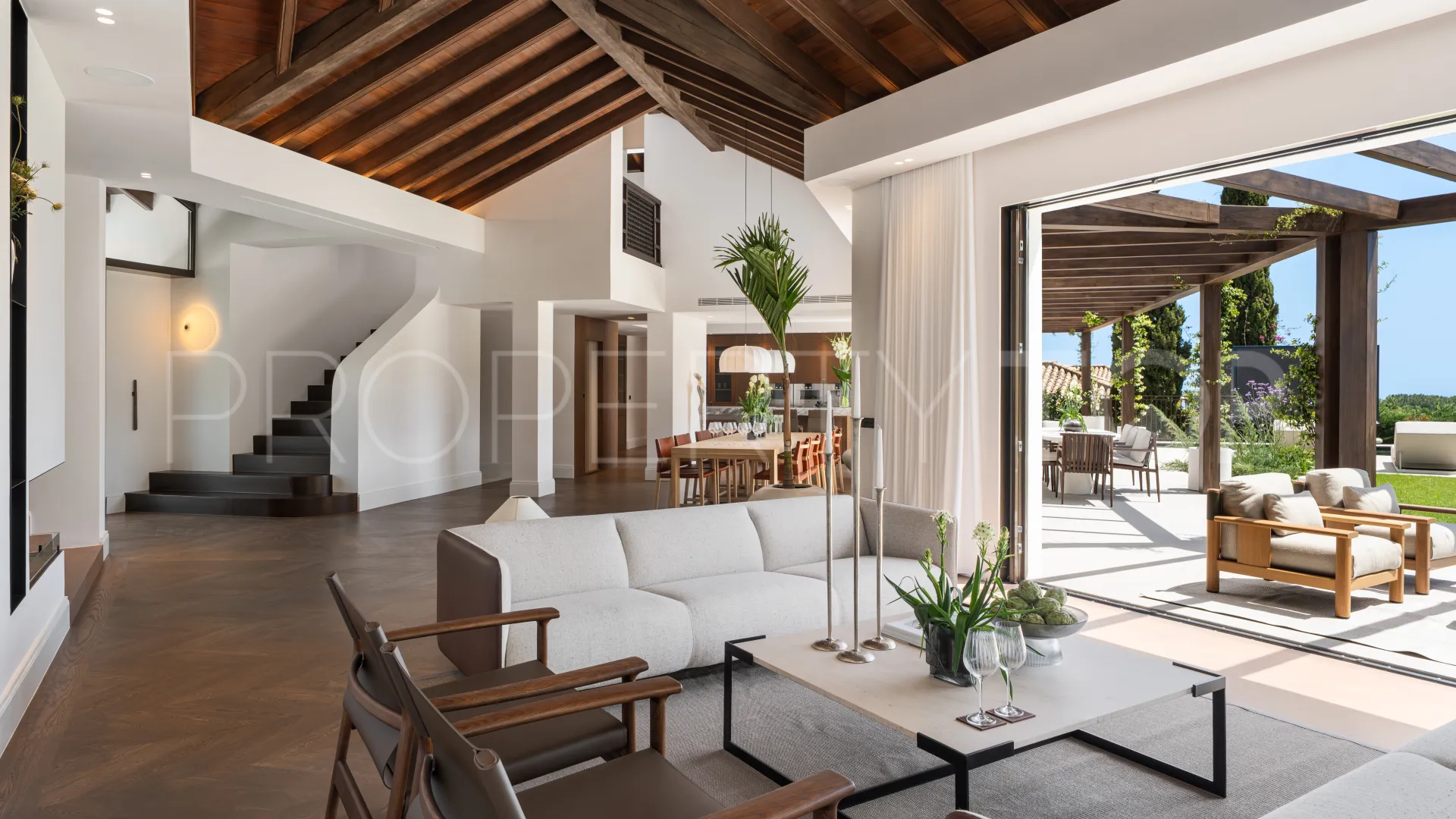Benahavis 6 bedrooms villa for sale