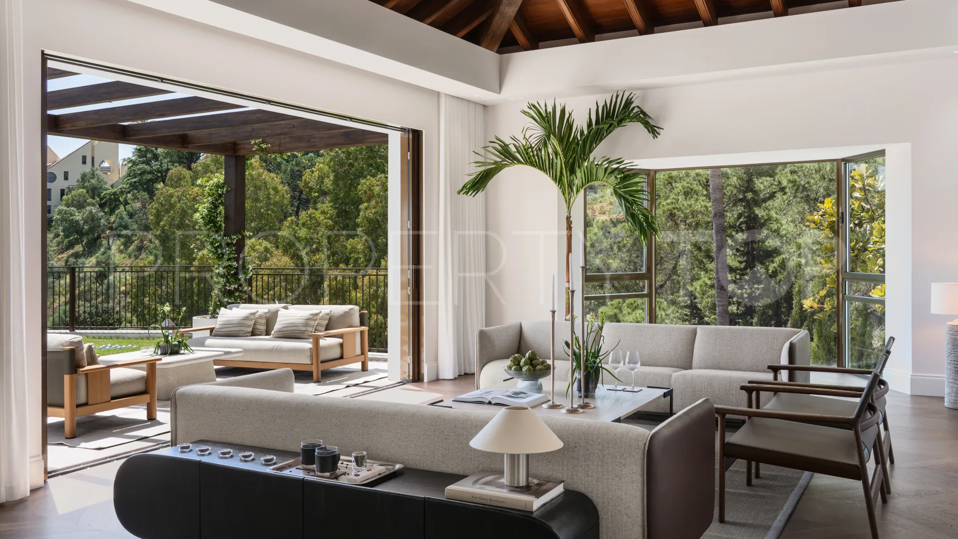 Benahavis 6 bedrooms villa for sale