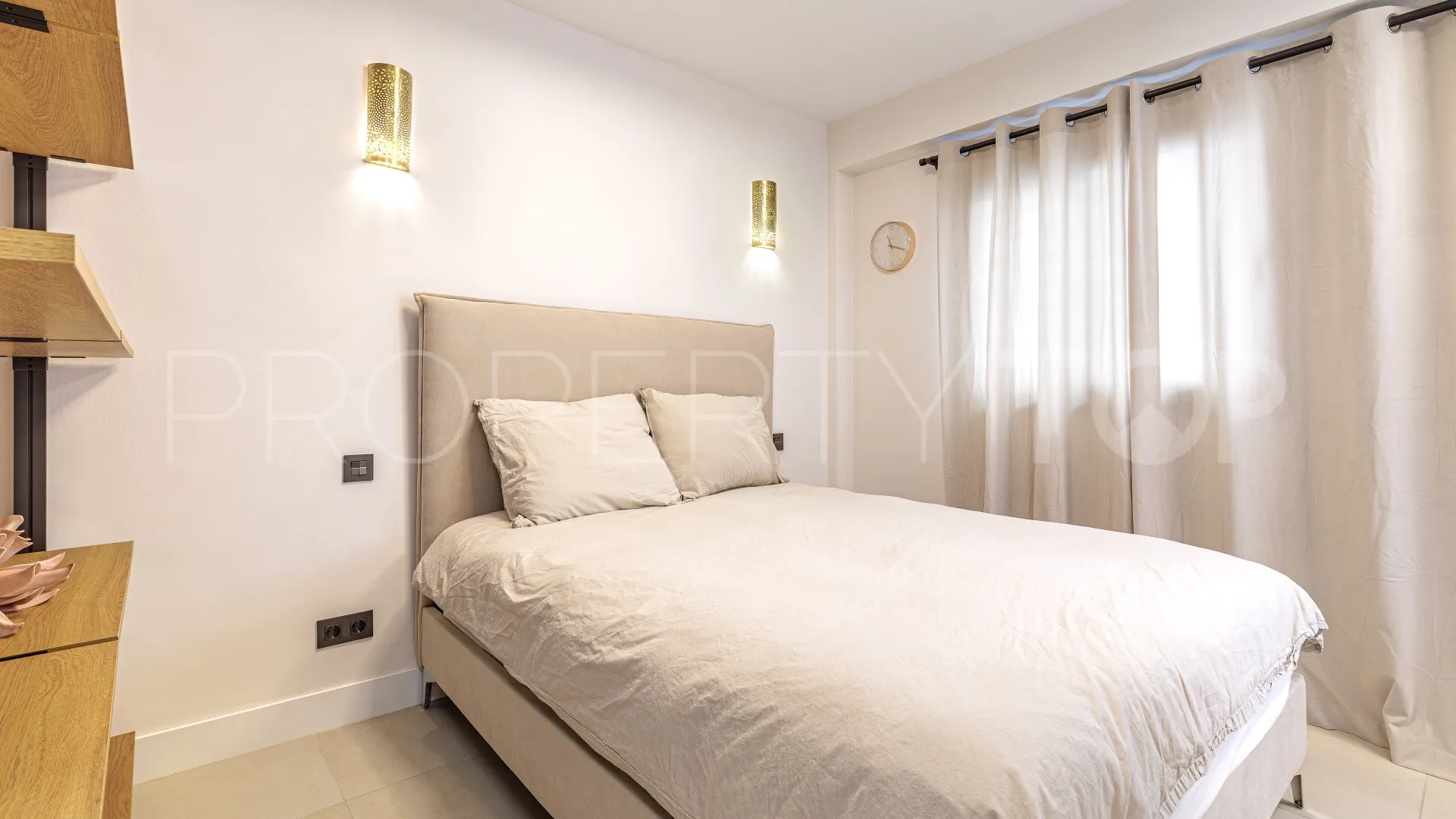 3 bedrooms apartment in Casco antiguo for sale