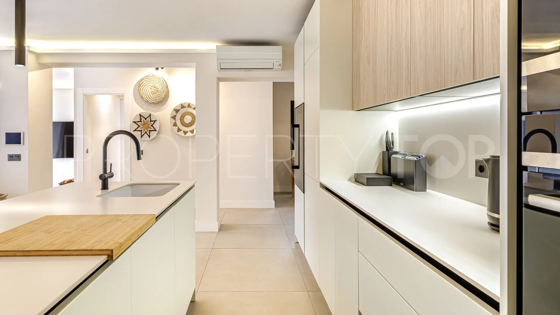 3 bedrooms apartment in Casco antiguo for sale