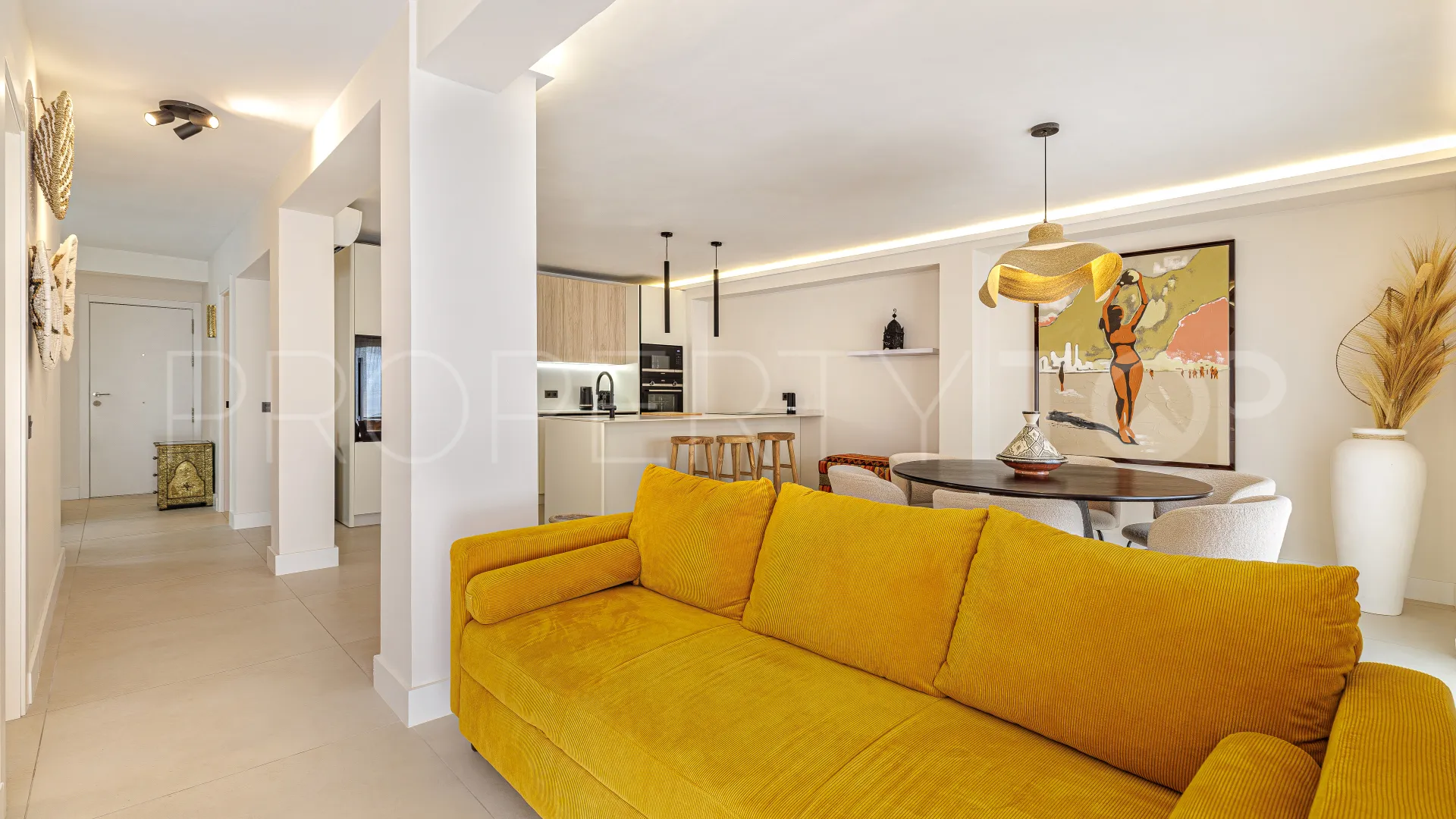 3 bedrooms apartment in Casco antiguo for sale
