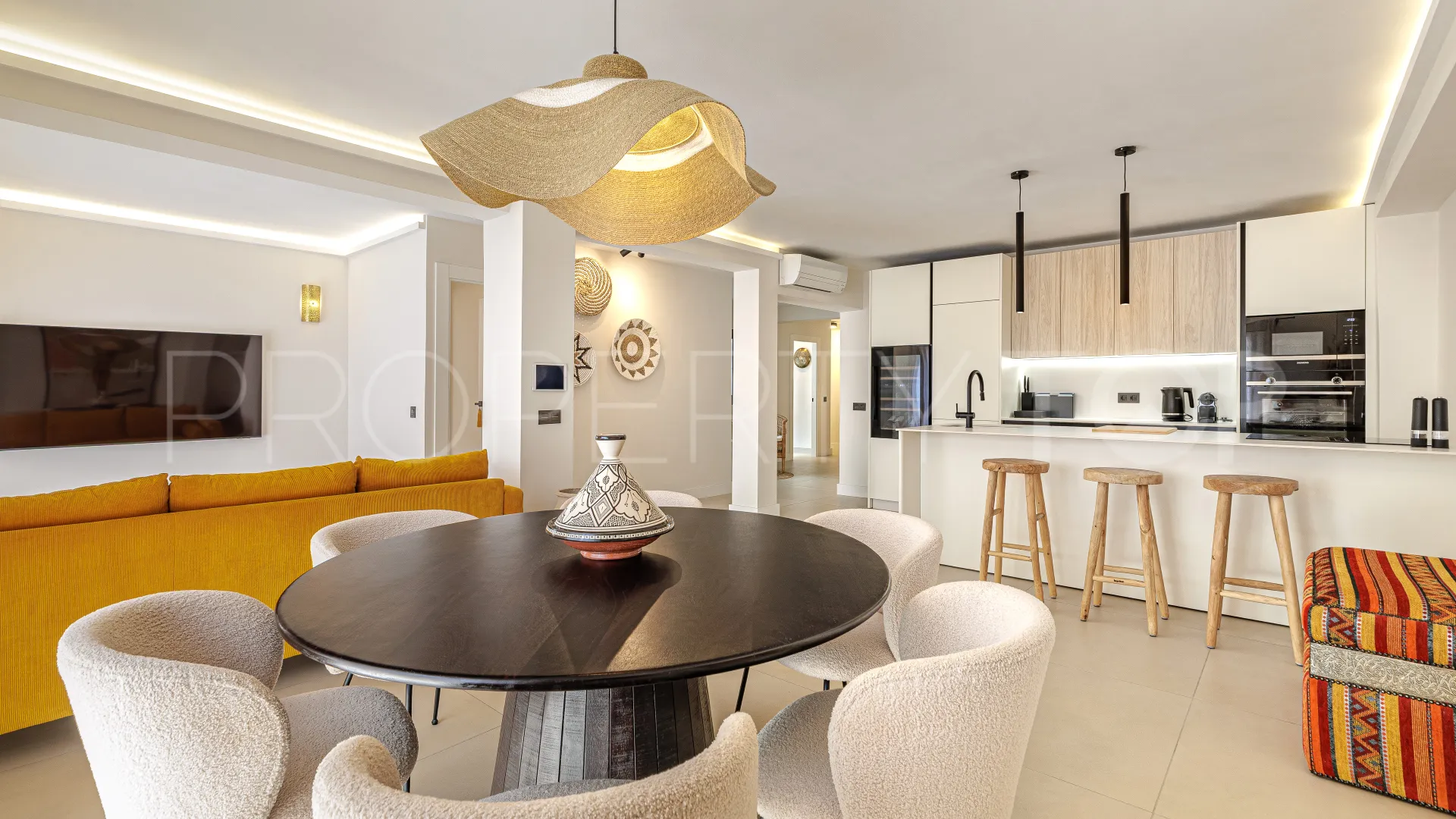 3 bedrooms apartment in Casco antiguo for sale