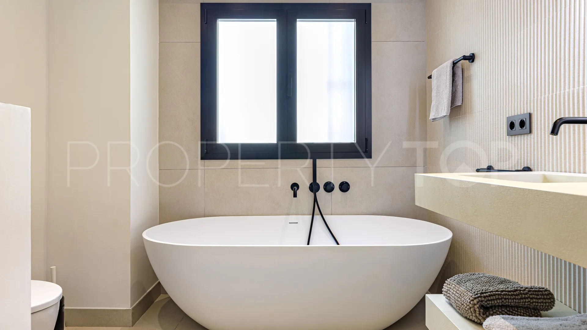 3 bedrooms apartment in Casco antiguo for sale