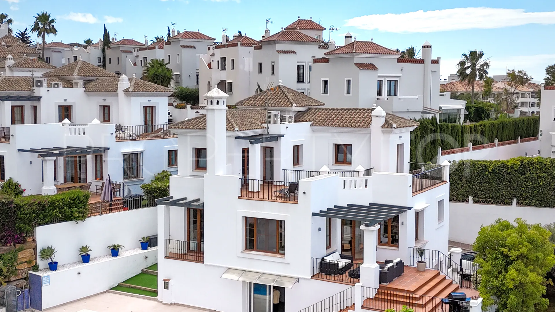 4 bedrooms villa for sale in Estepona