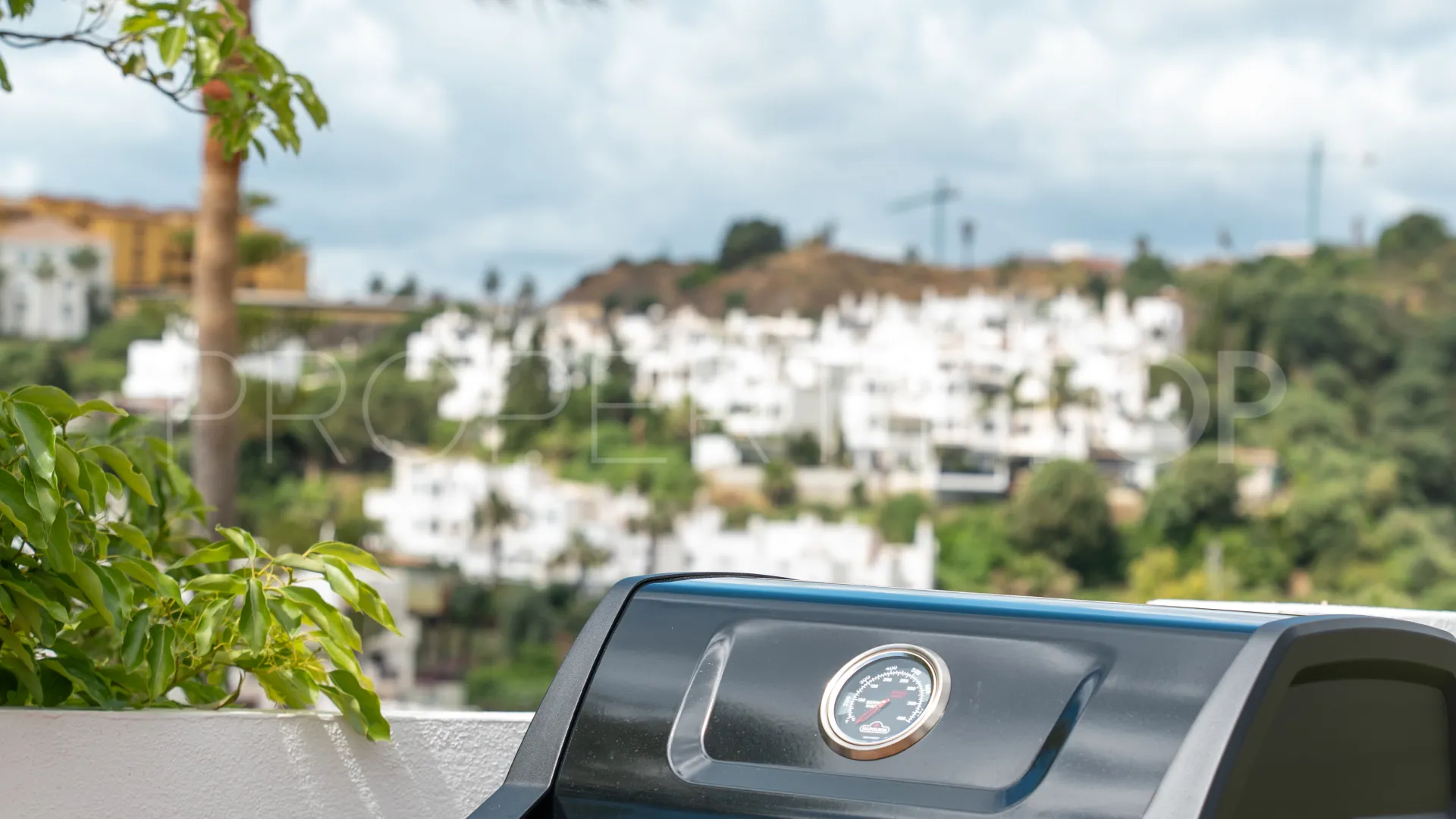 4 bedrooms villa for sale in Estepona