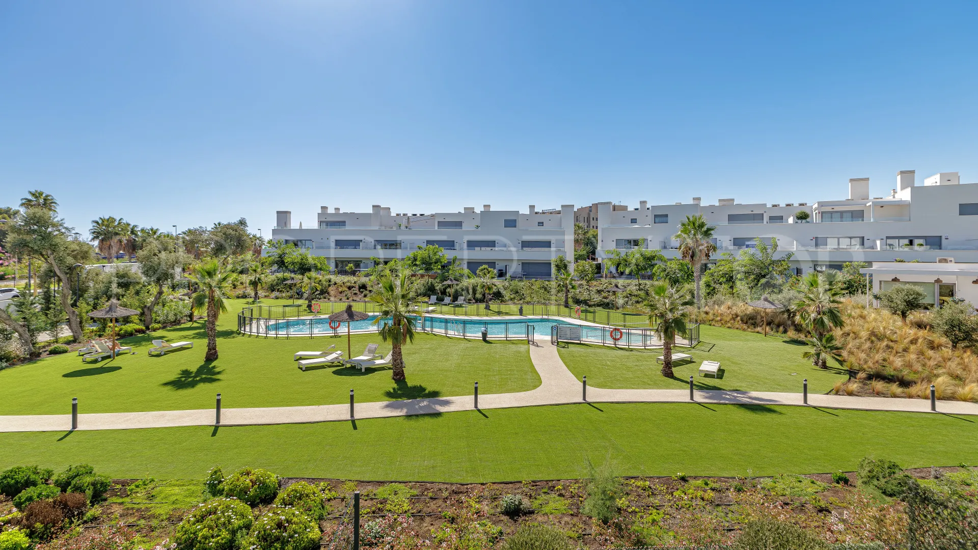 Apartment for sale in Estepona