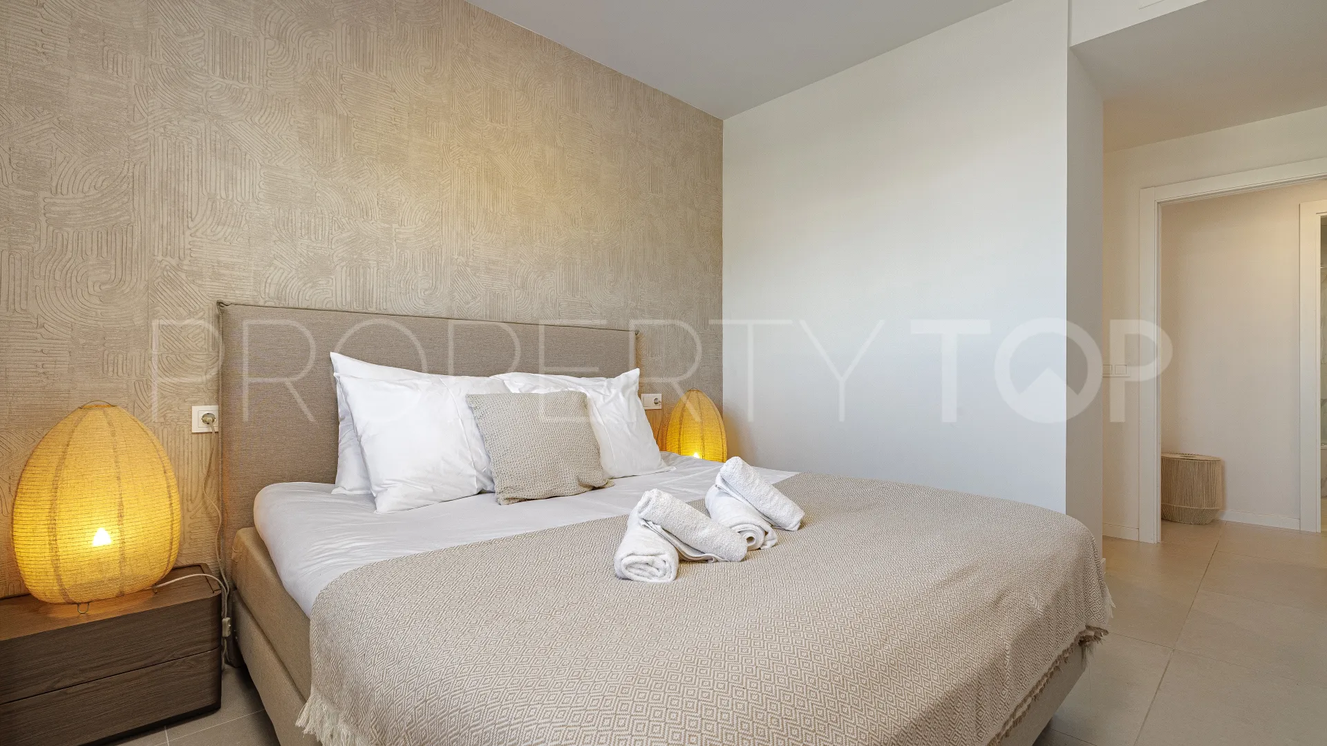 Apartment for sale in Estepona