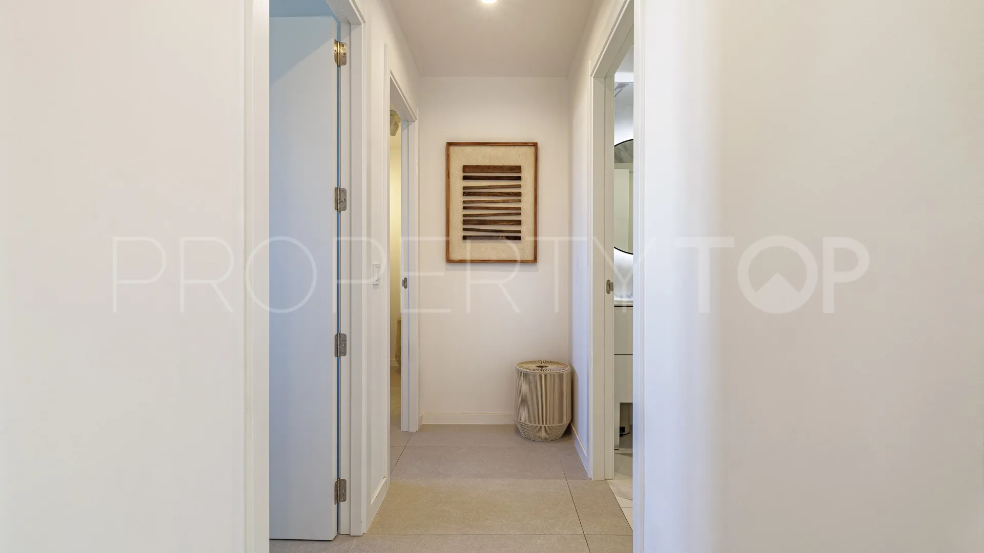 Apartment for sale in Estepona