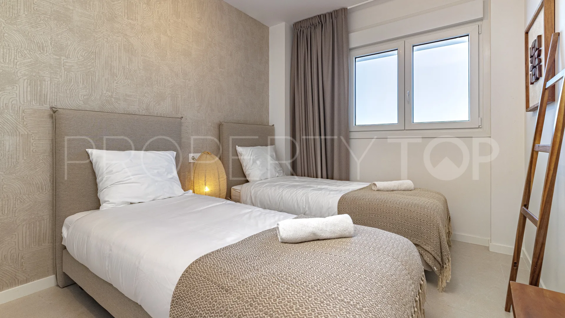 Apartment for sale in Estepona