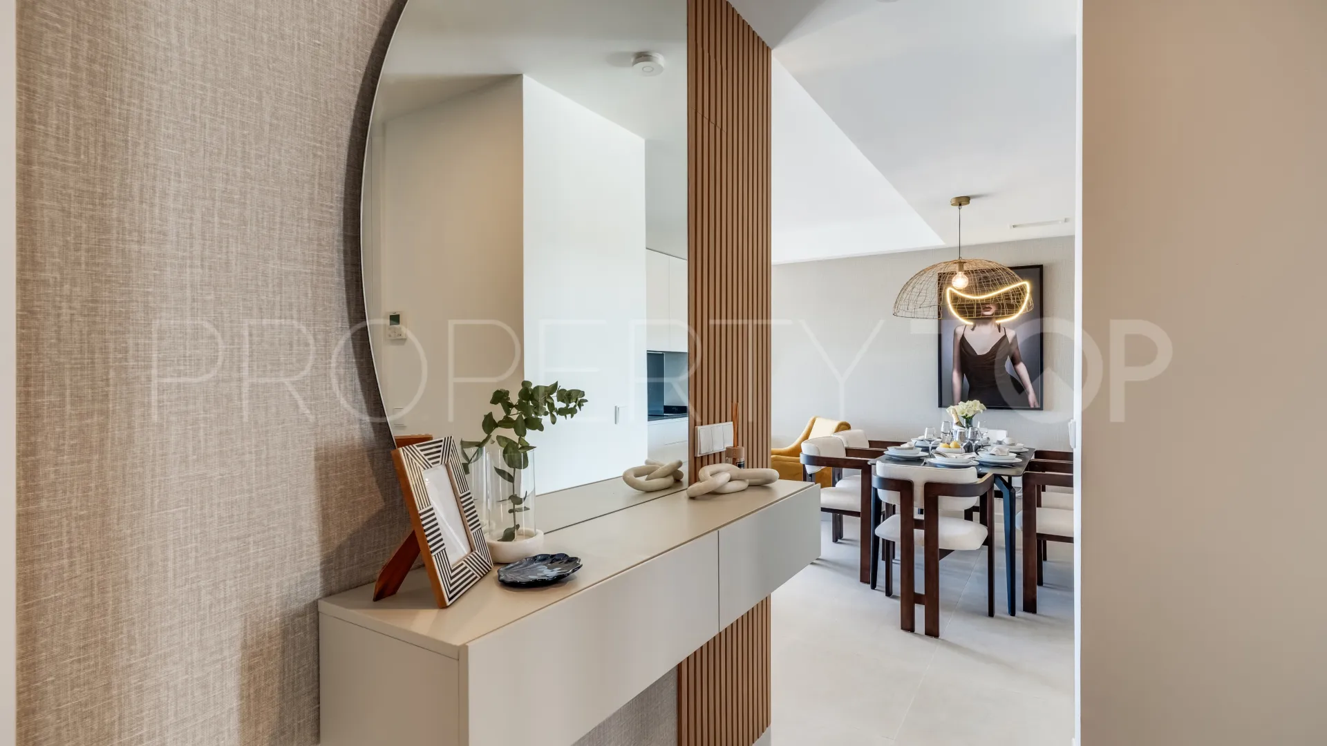 Estepona, apartamento de 2 dormitorios en venta