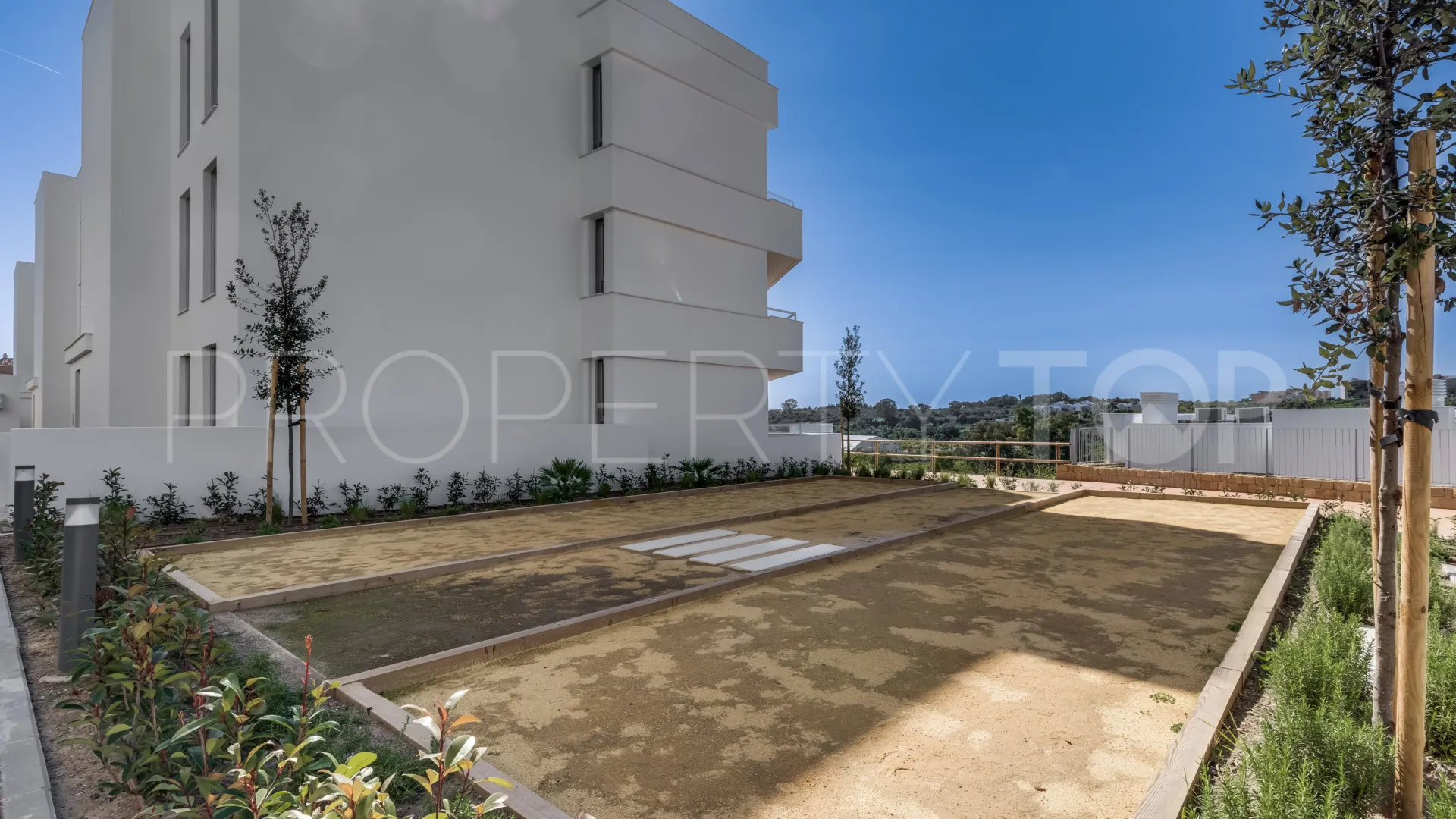 Estepona, apartamento de 2 dormitorios en venta