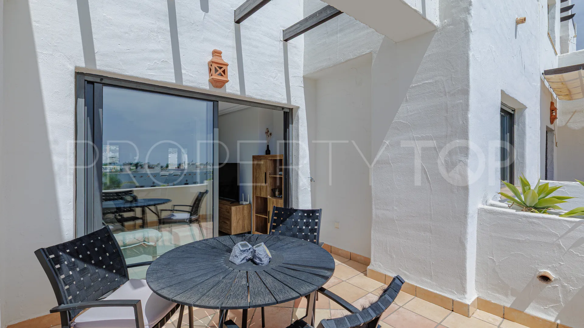 Atico duplex a la venta con 2 dormitorios en Estepona