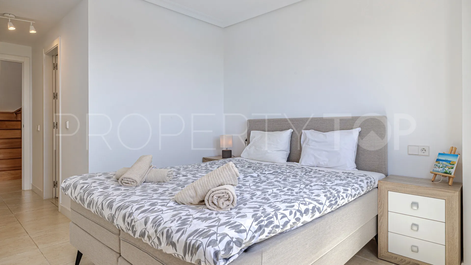 Atico duplex a la venta con 2 dormitorios en Estepona