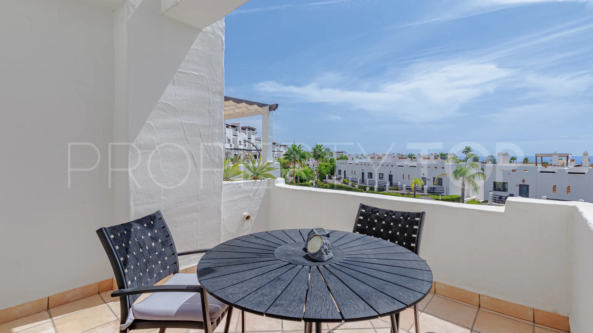 Atico duplex a la venta con 2 dormitorios en Estepona