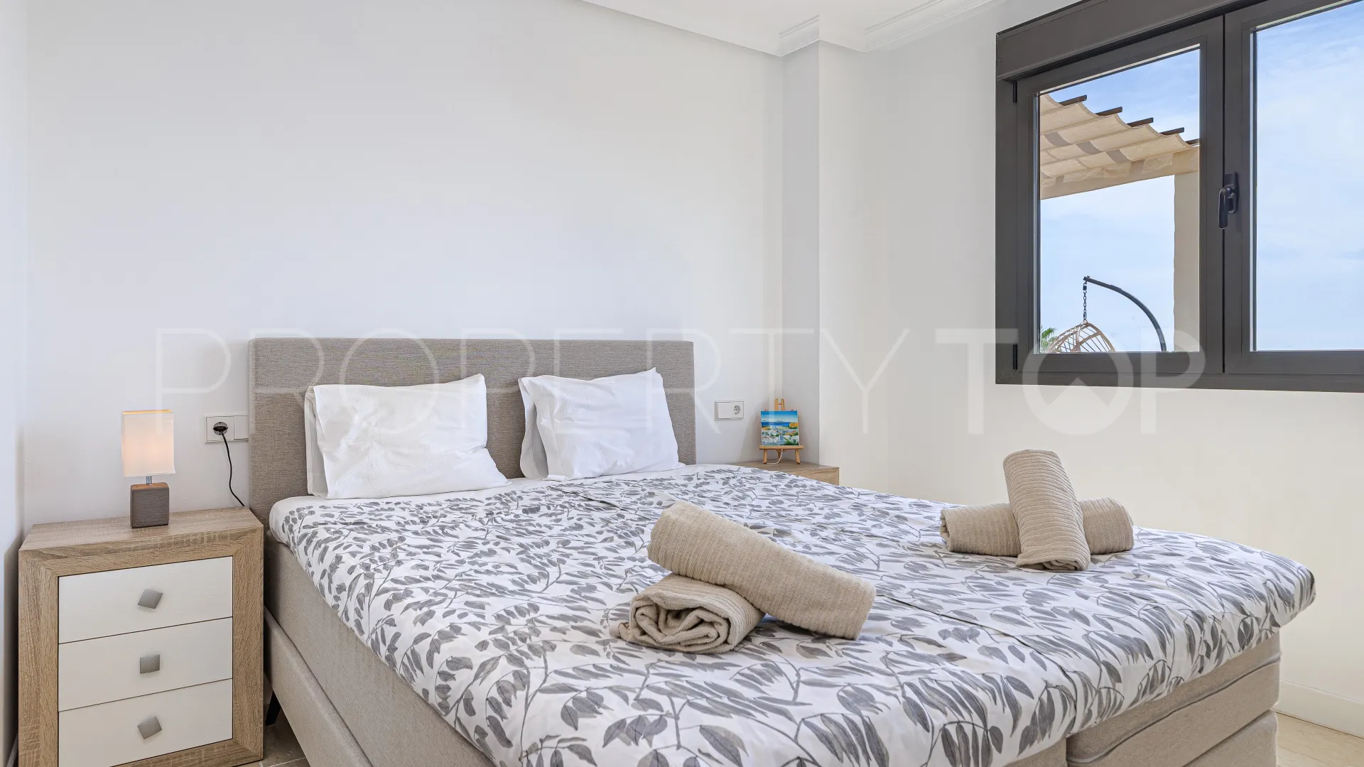 Atico duplex a la venta con 2 dormitorios en Estepona
