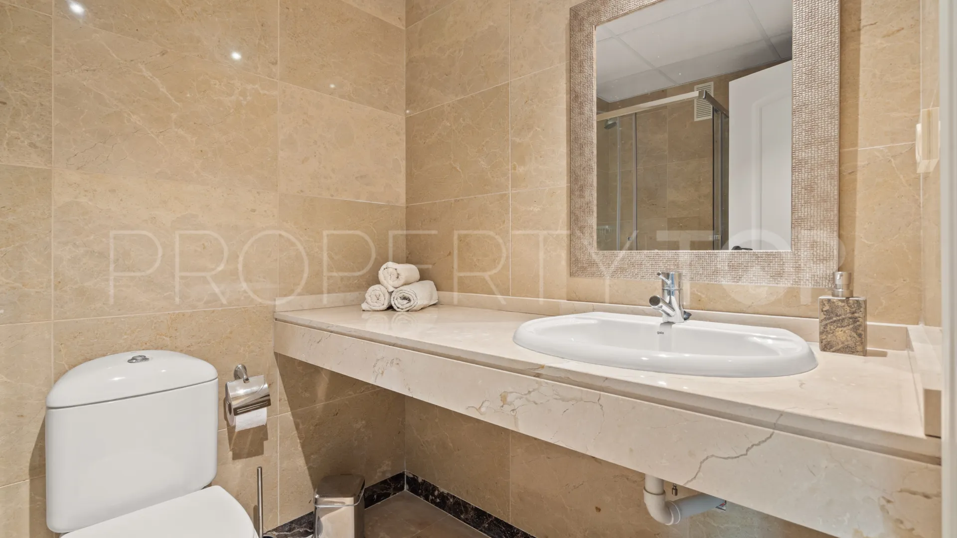 Apartamento en venta en Duquesa Village