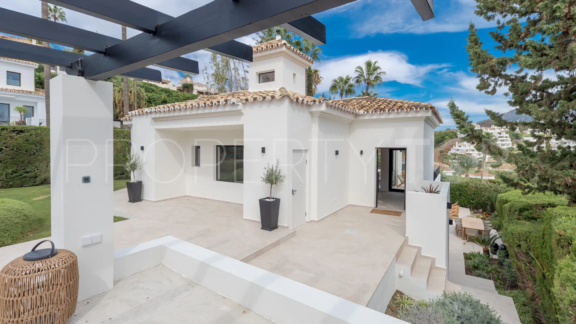 Los Naranjos Hill Club, villa con 4 dormitorios a la venta