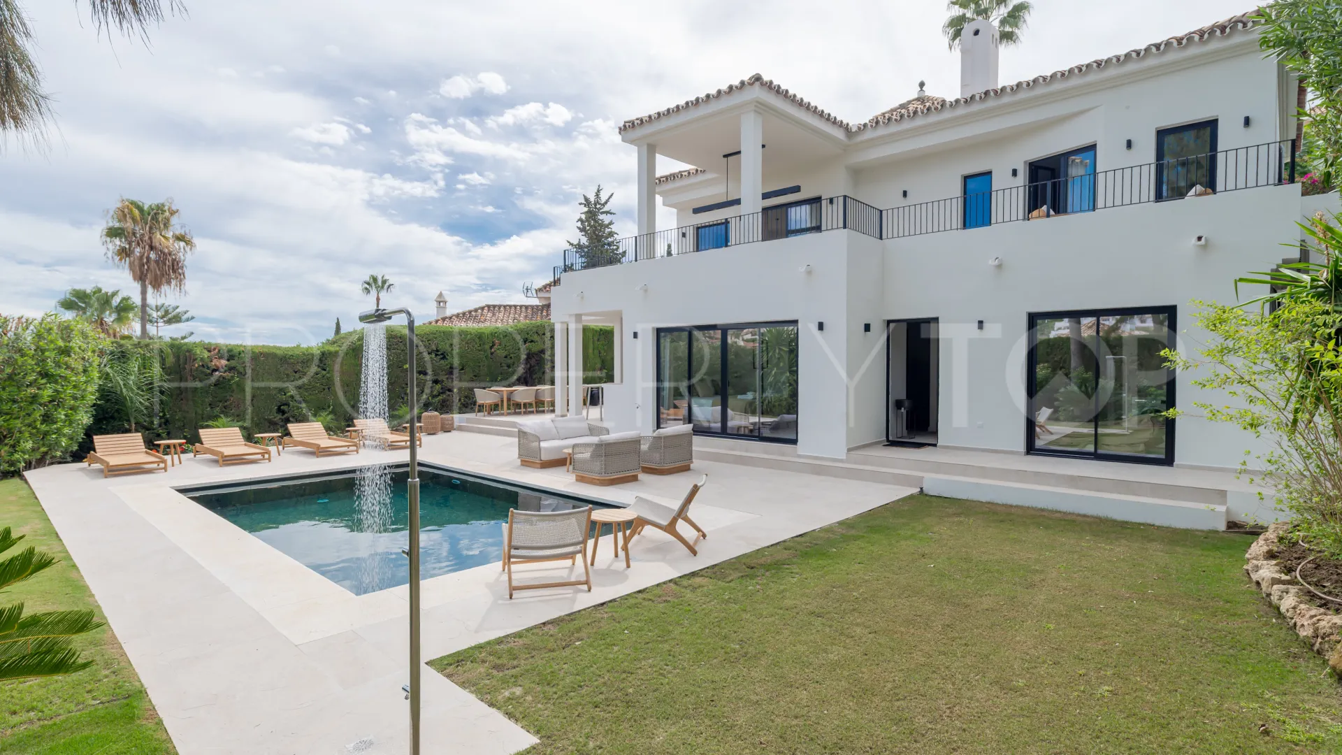 Los Naranjos Hill Club, villa con 4 dormitorios a la venta