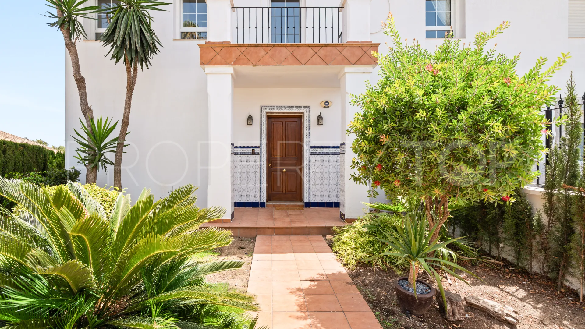 Villa for sale in Marbella East