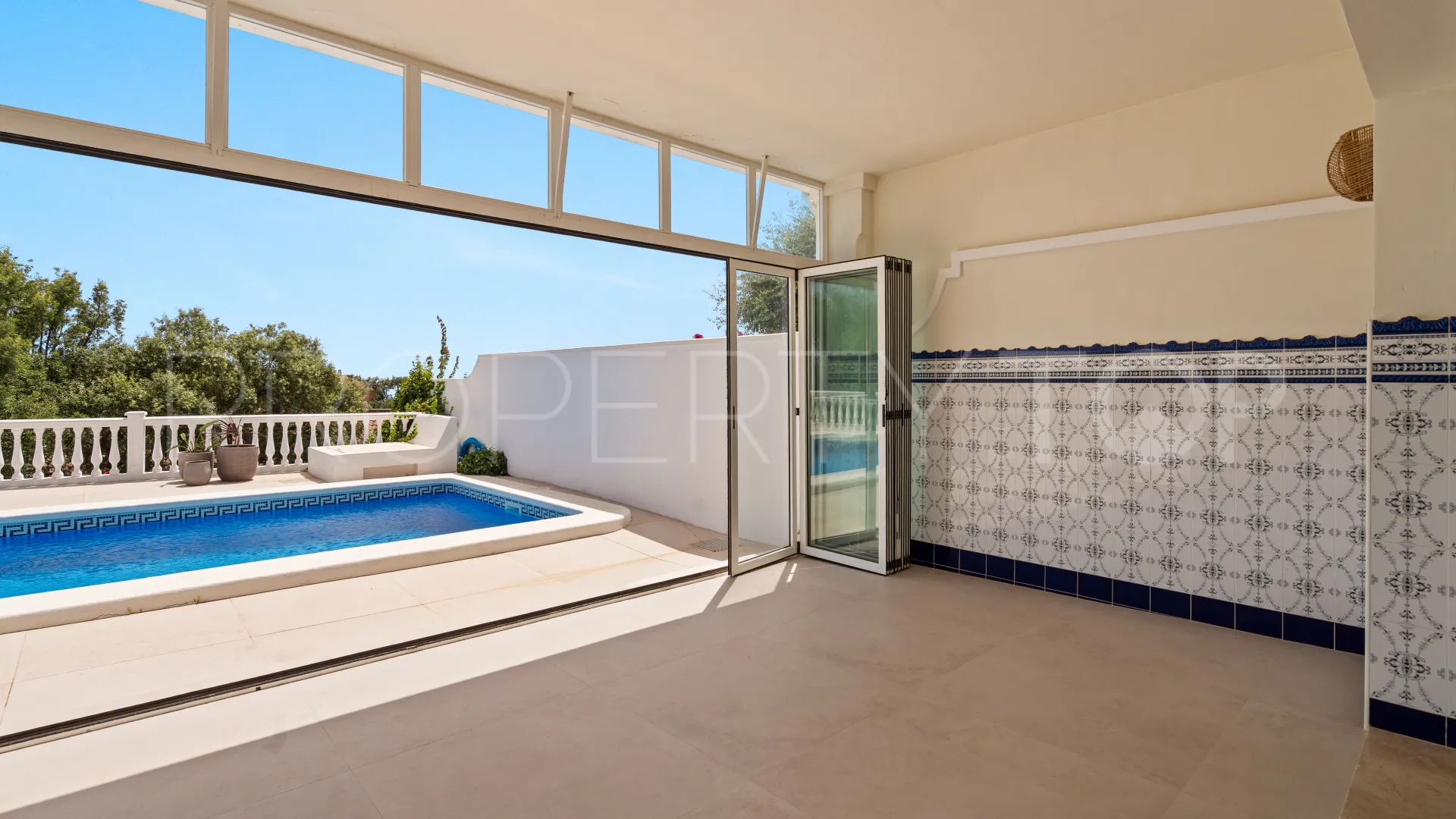 Villa for sale in Marbella East