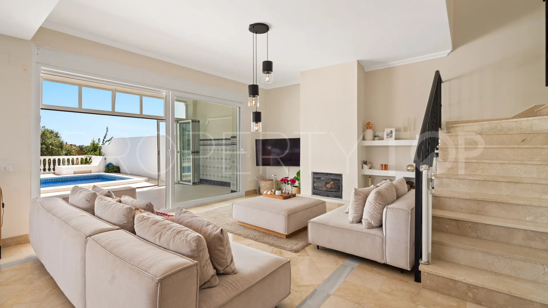 Villa for sale in Marbella East
