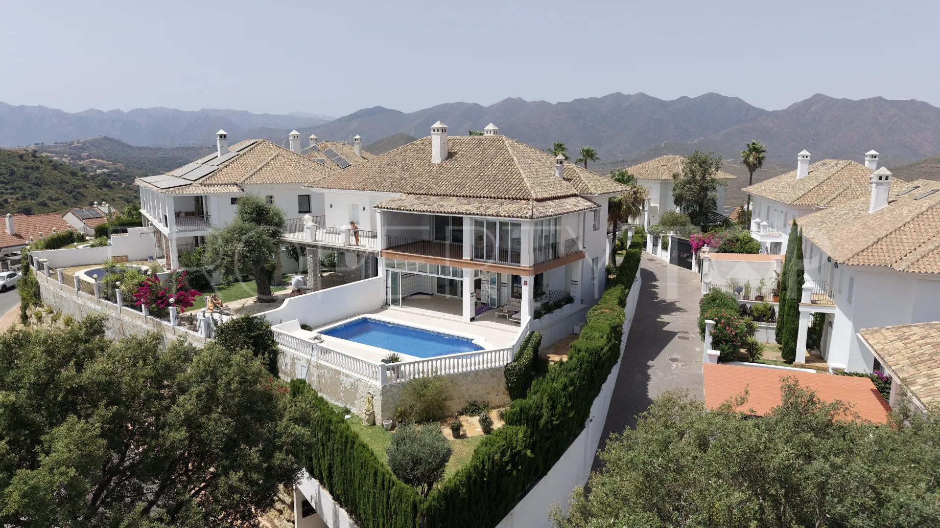 Villa for sale in Marbella East