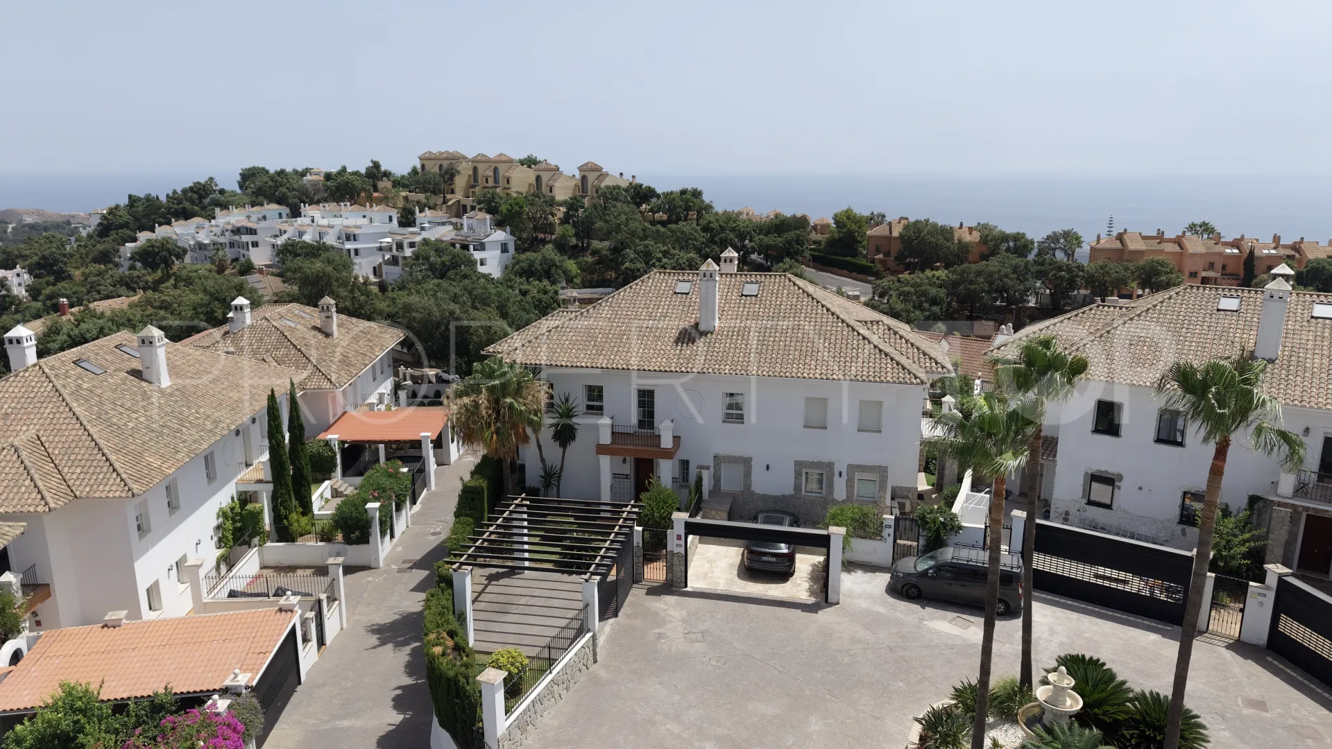 Villa for sale in Marbella East