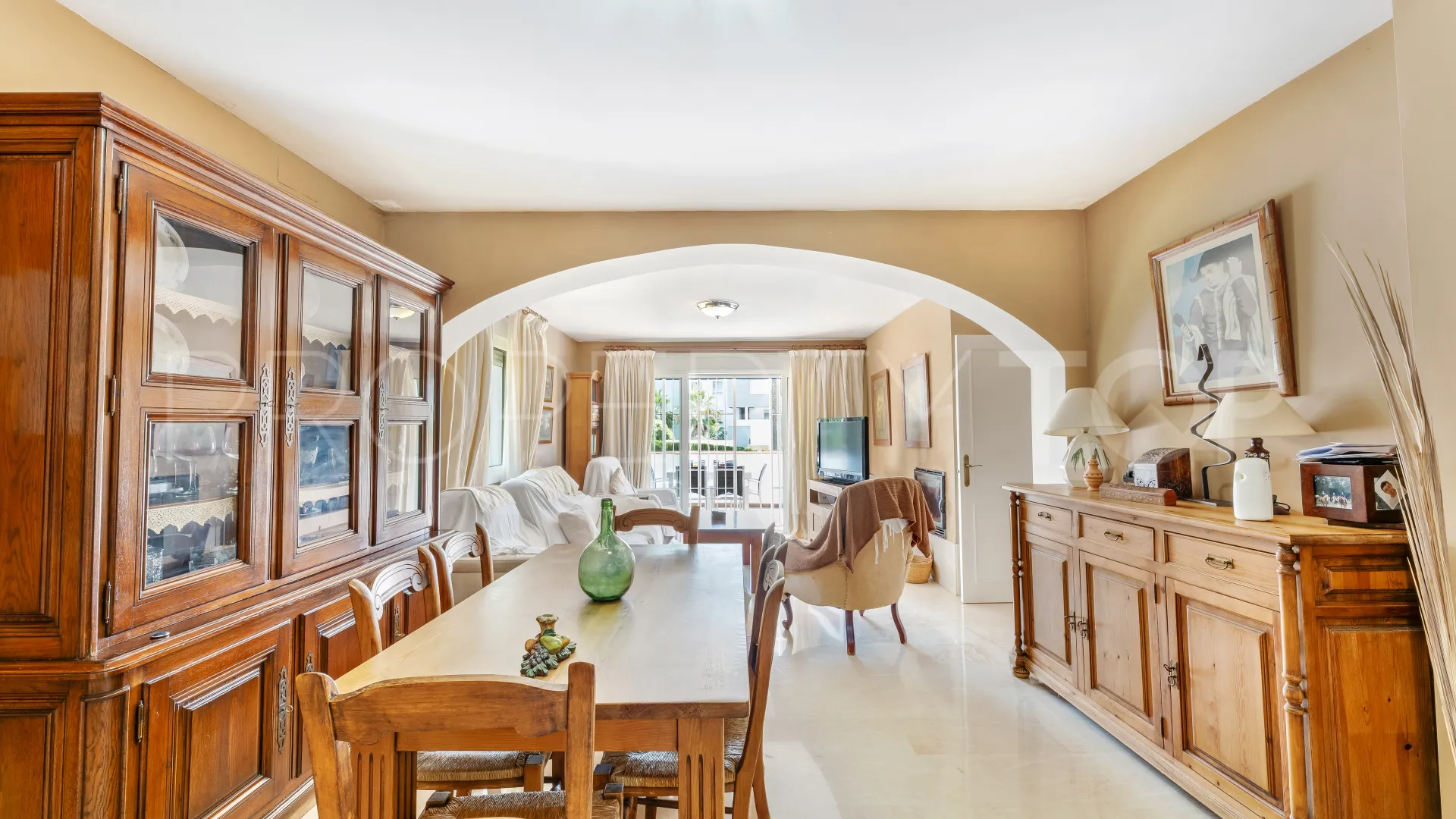 Comprar apartamento con 3 dormitorios en Nueva Andalucia