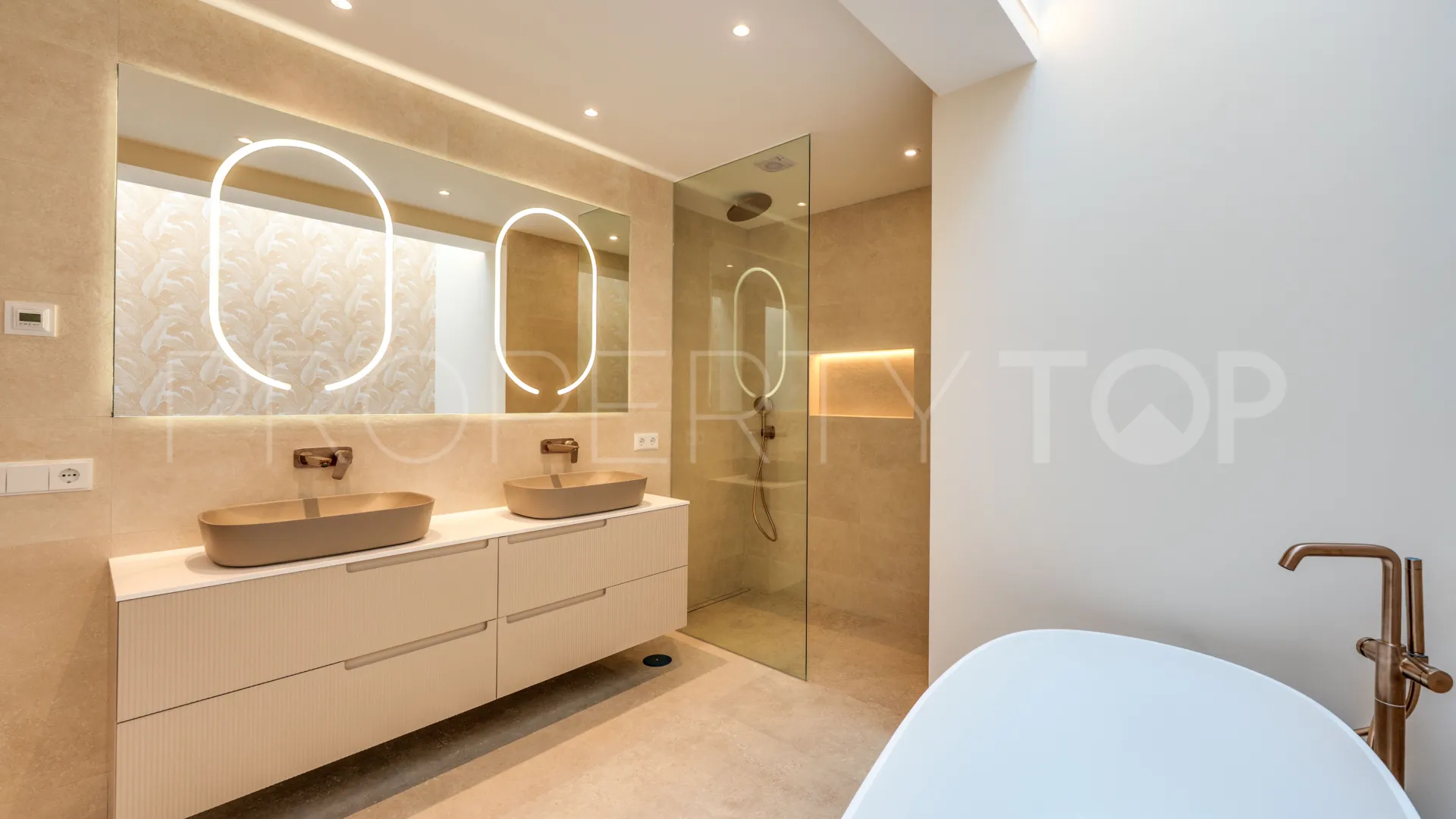 Apartamento en venta en Nueva Andalucia