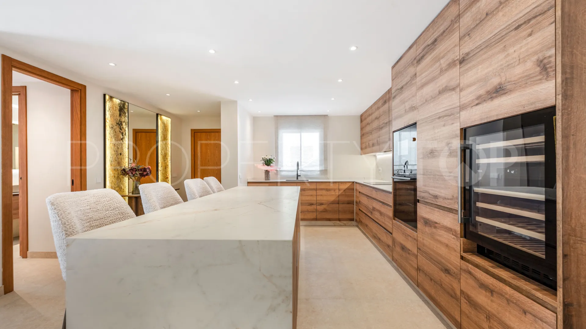 Apartamento en venta en Nueva Andalucia