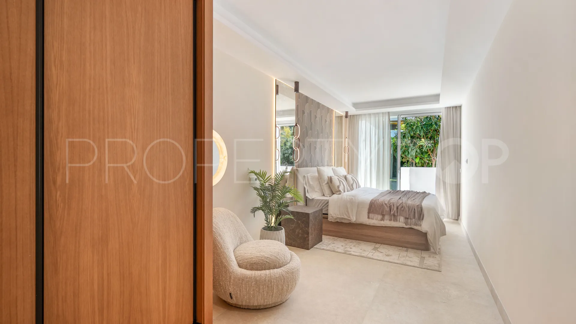 Apartamento en venta en Nueva Andalucia