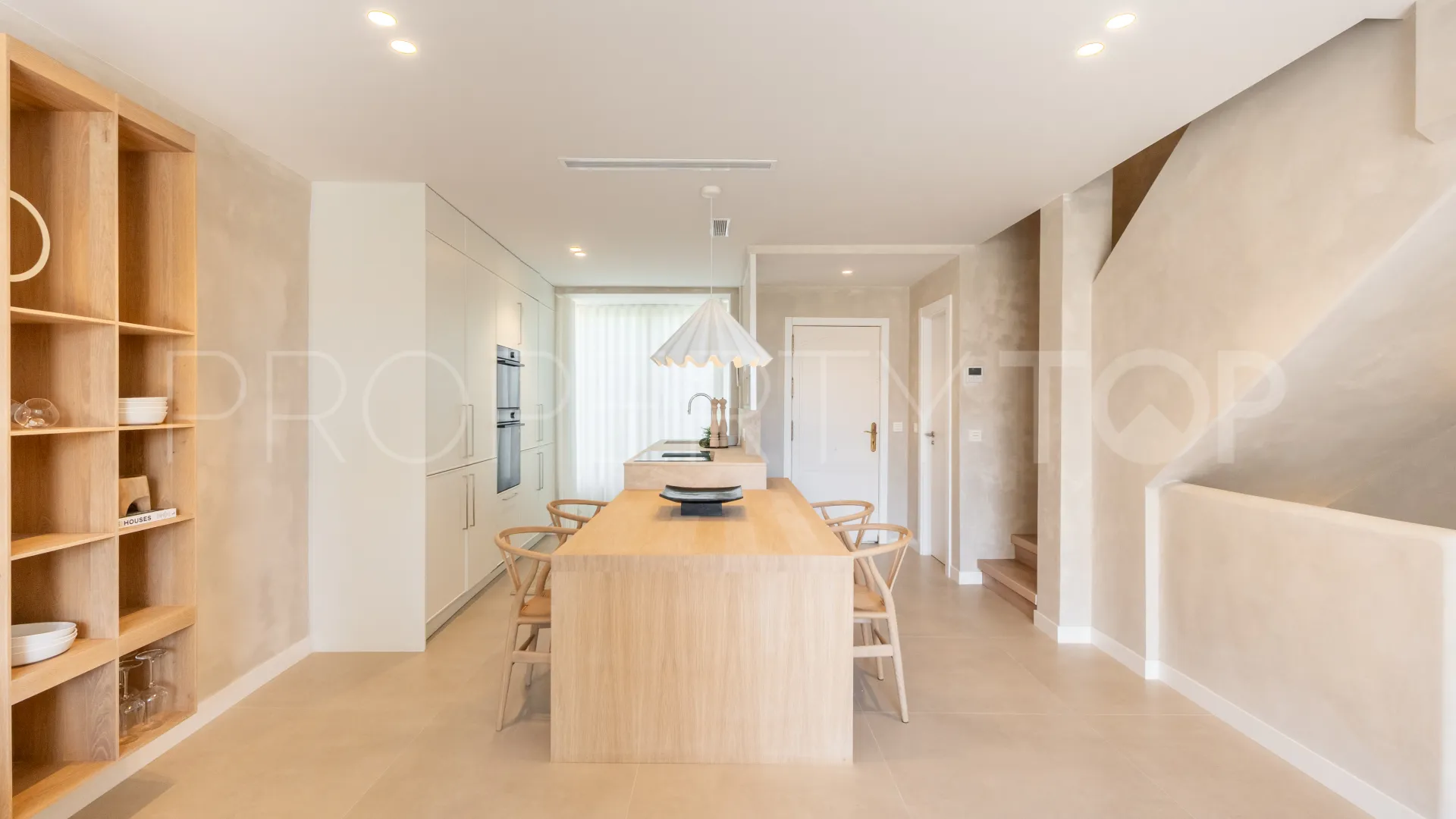 For sale Marbella East town house with 3 bedrooms