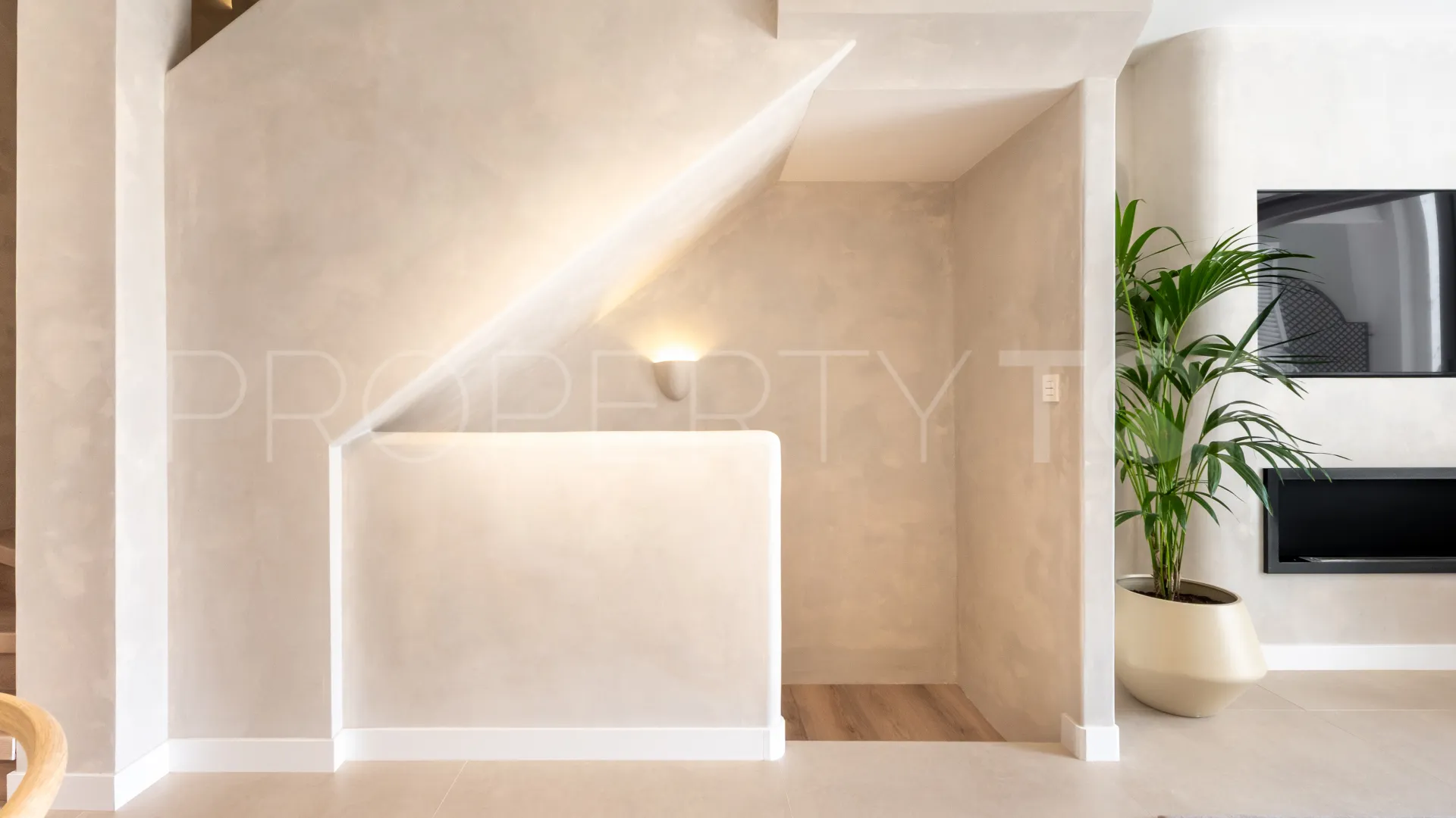 For sale Marbella East town house with 3 bedrooms