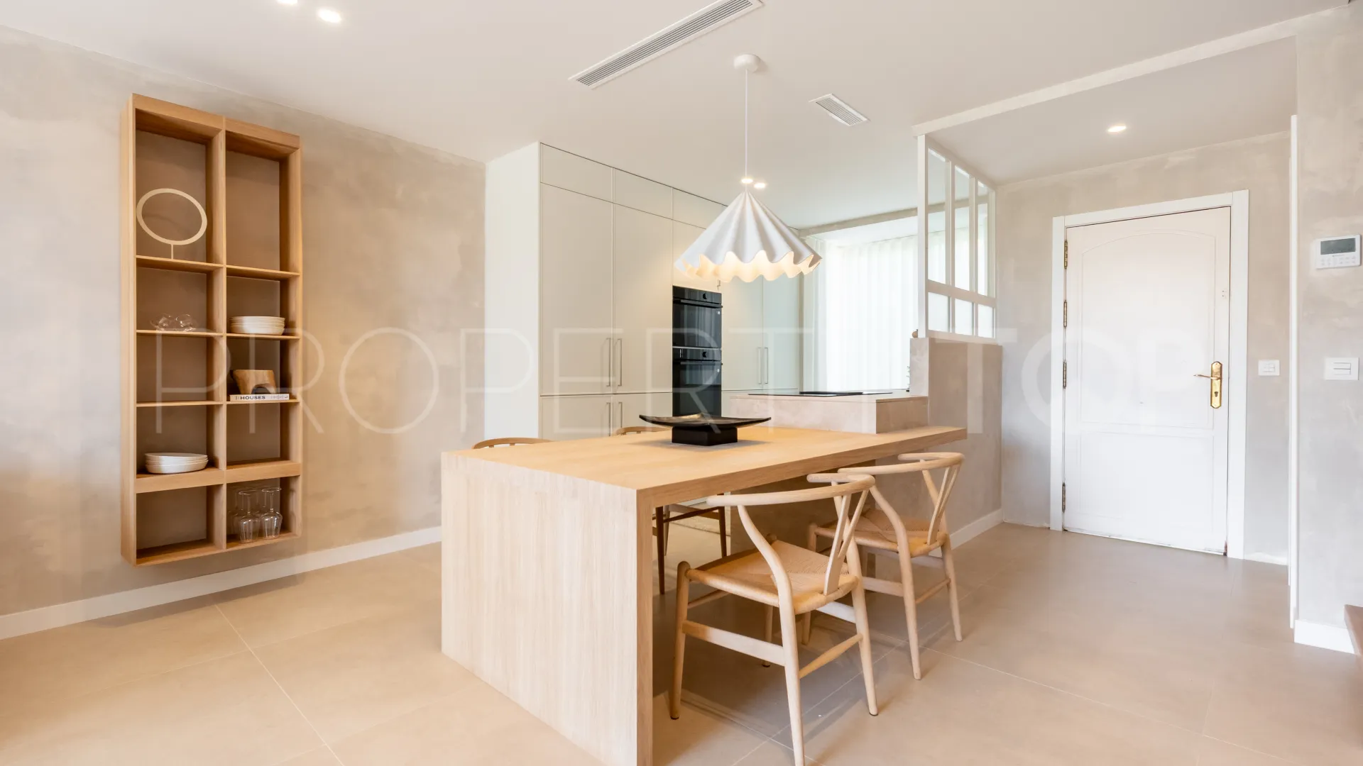 For sale Marbella East town house with 3 bedrooms