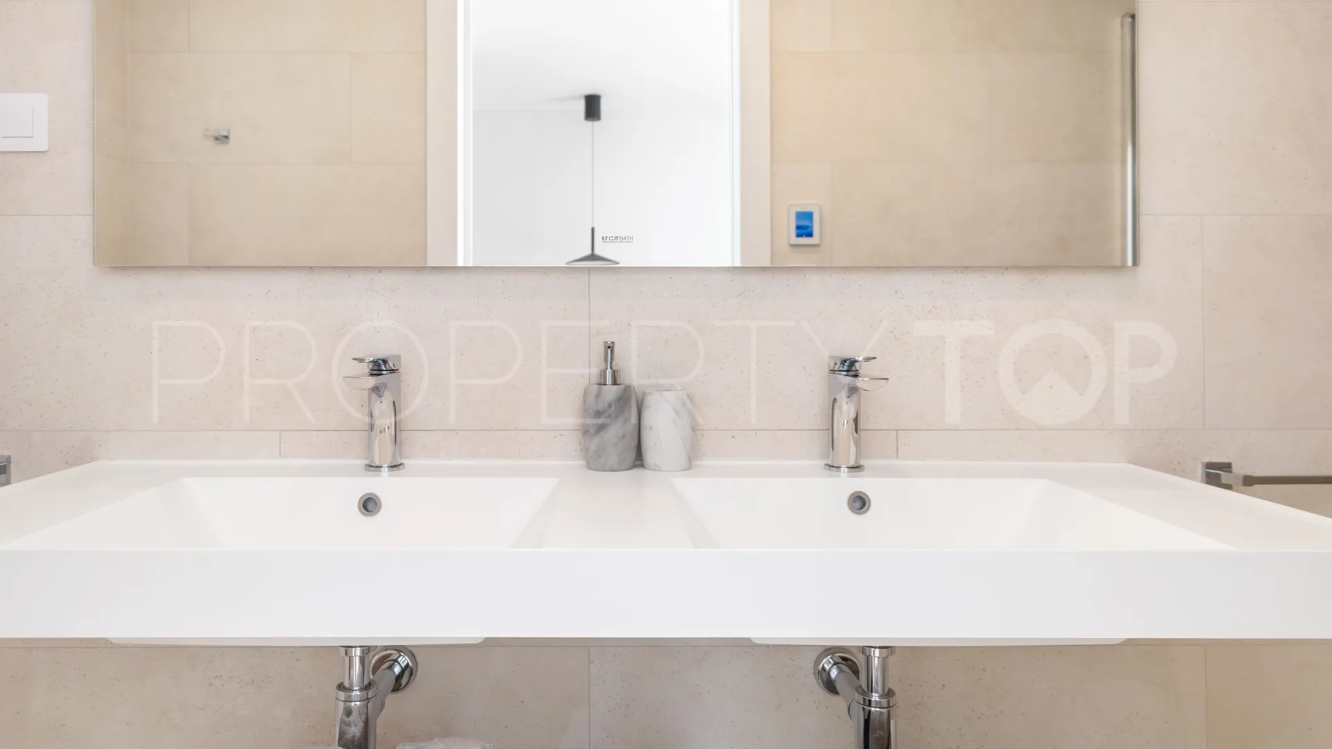 For sale penthouse in Fuengirola