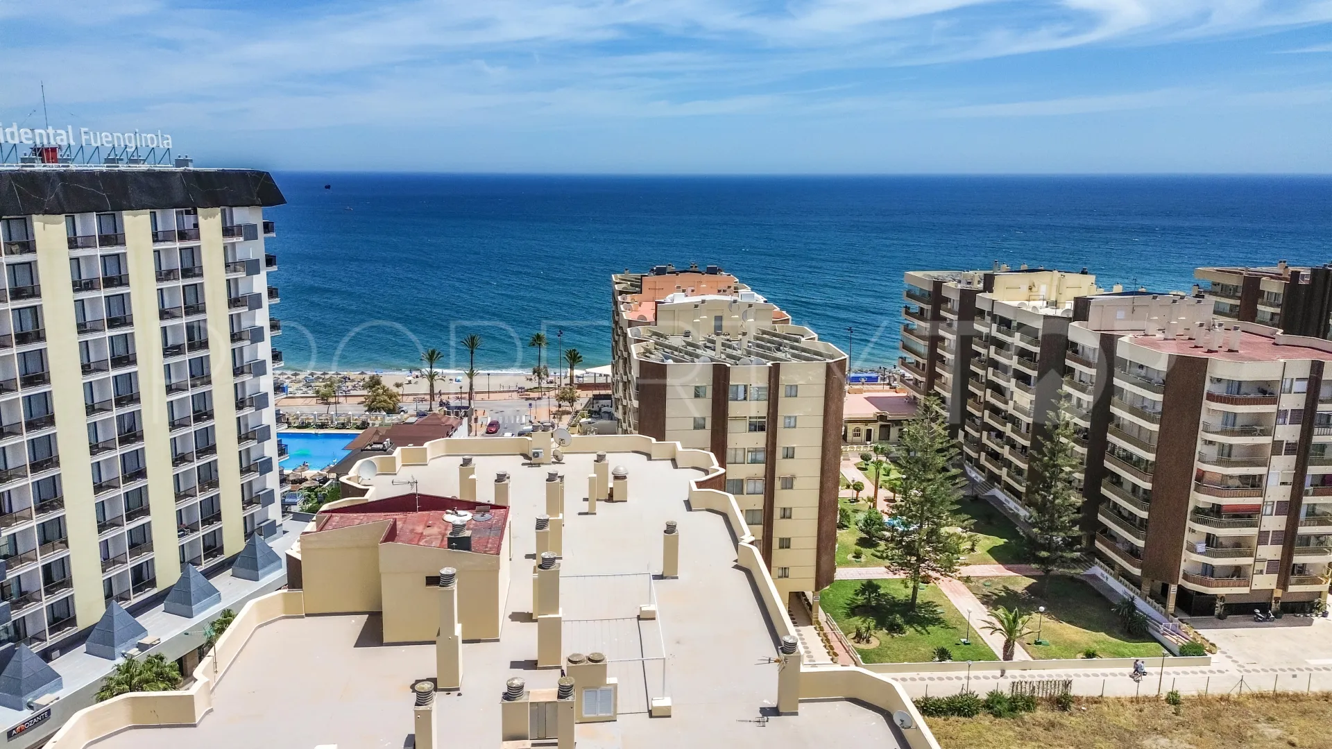 For sale penthouse in Fuengirola