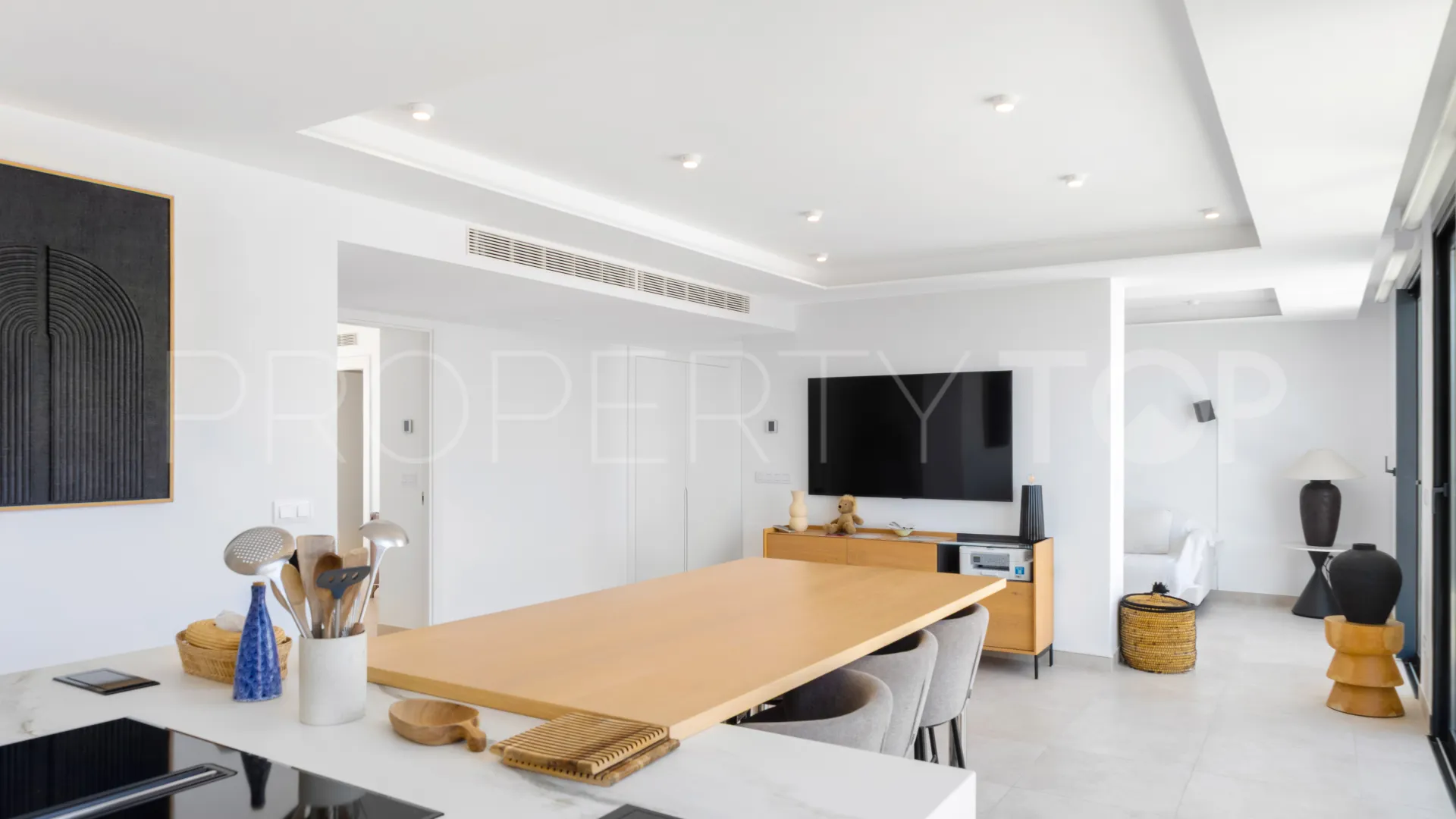 For sale penthouse in Fuengirola