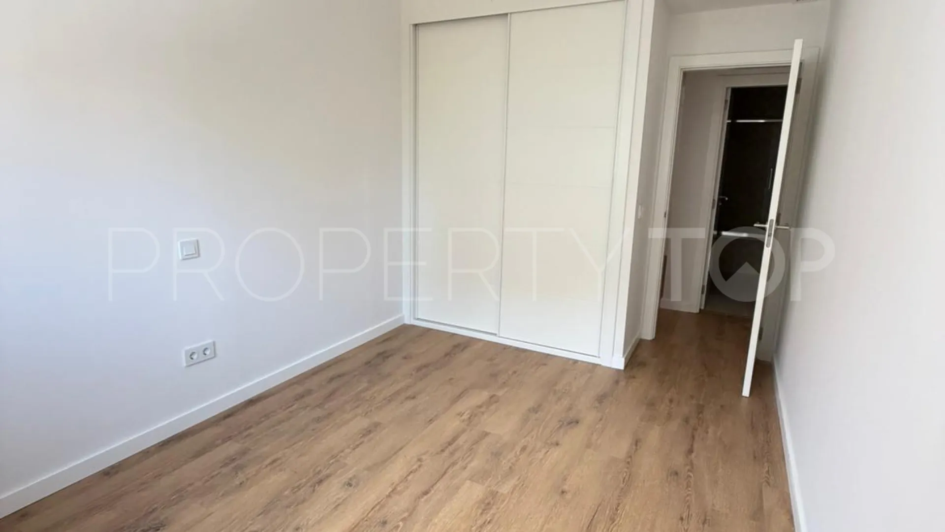 For sale Estepona apartment