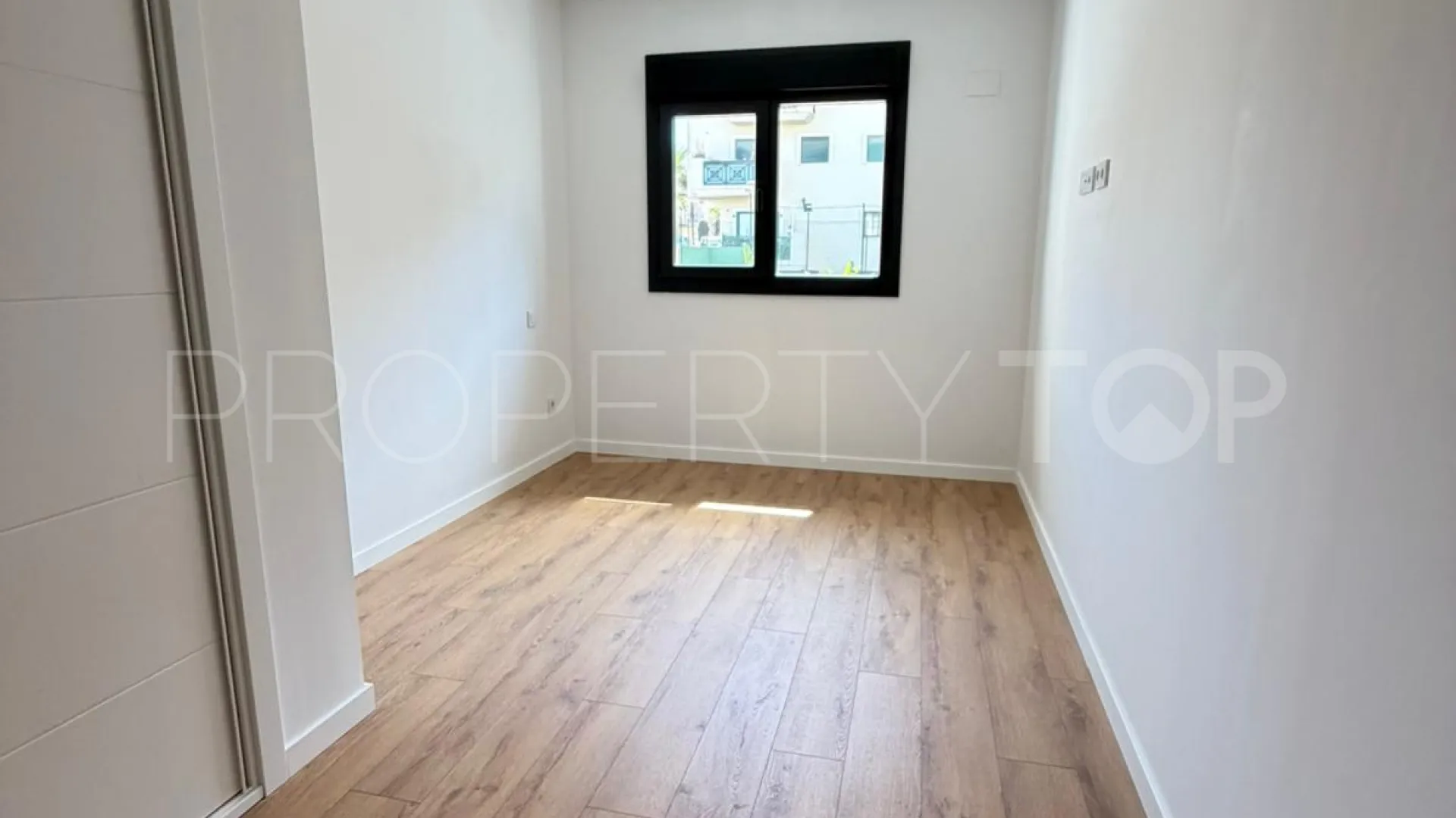 For sale Estepona apartment