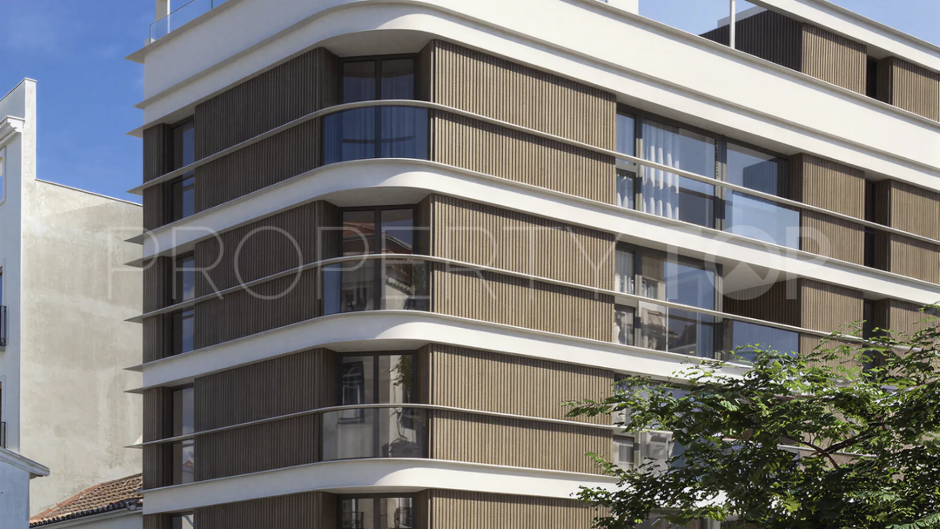For sale apartment in Estepona with 2 bedrooms