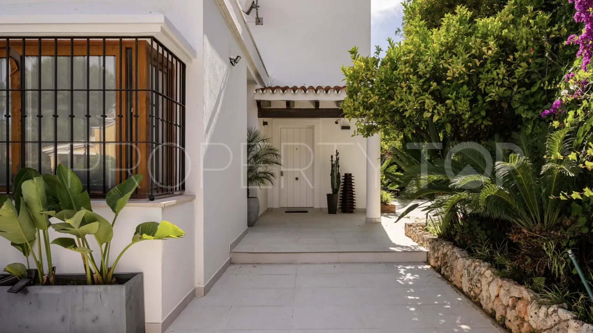 Marbella, villa en venta con 5 dormitorios