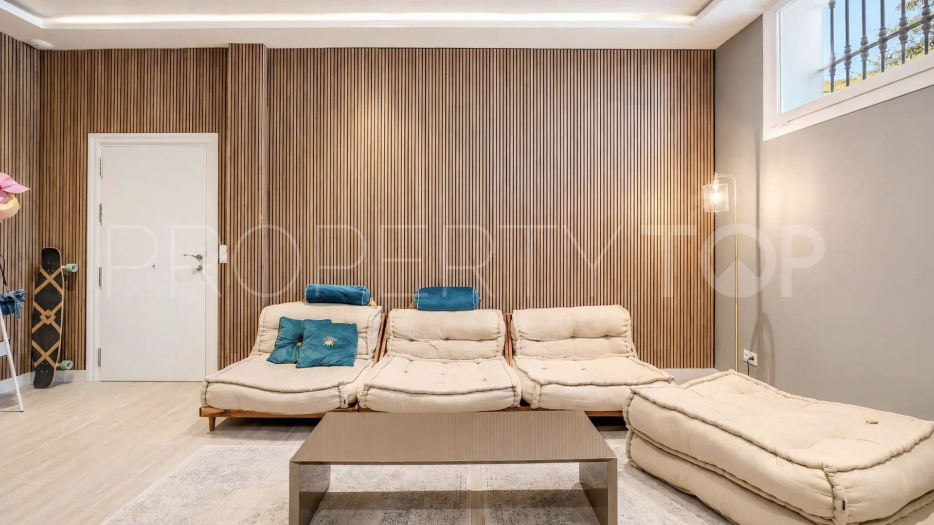 For sale villa in Marbella with 4 bedrooms