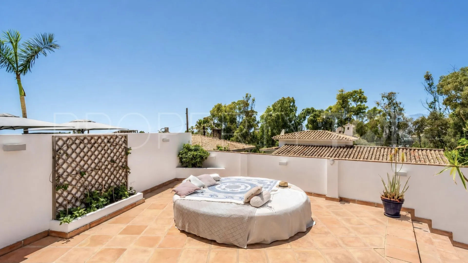 For sale villa in Marbella with 4 bedrooms