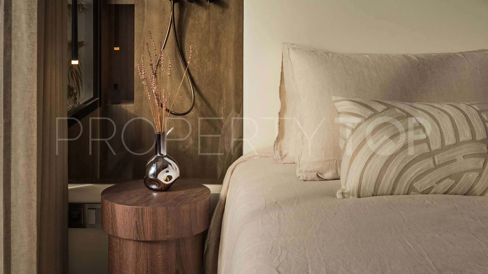 For sale town house in Marbella with 3 bedrooms