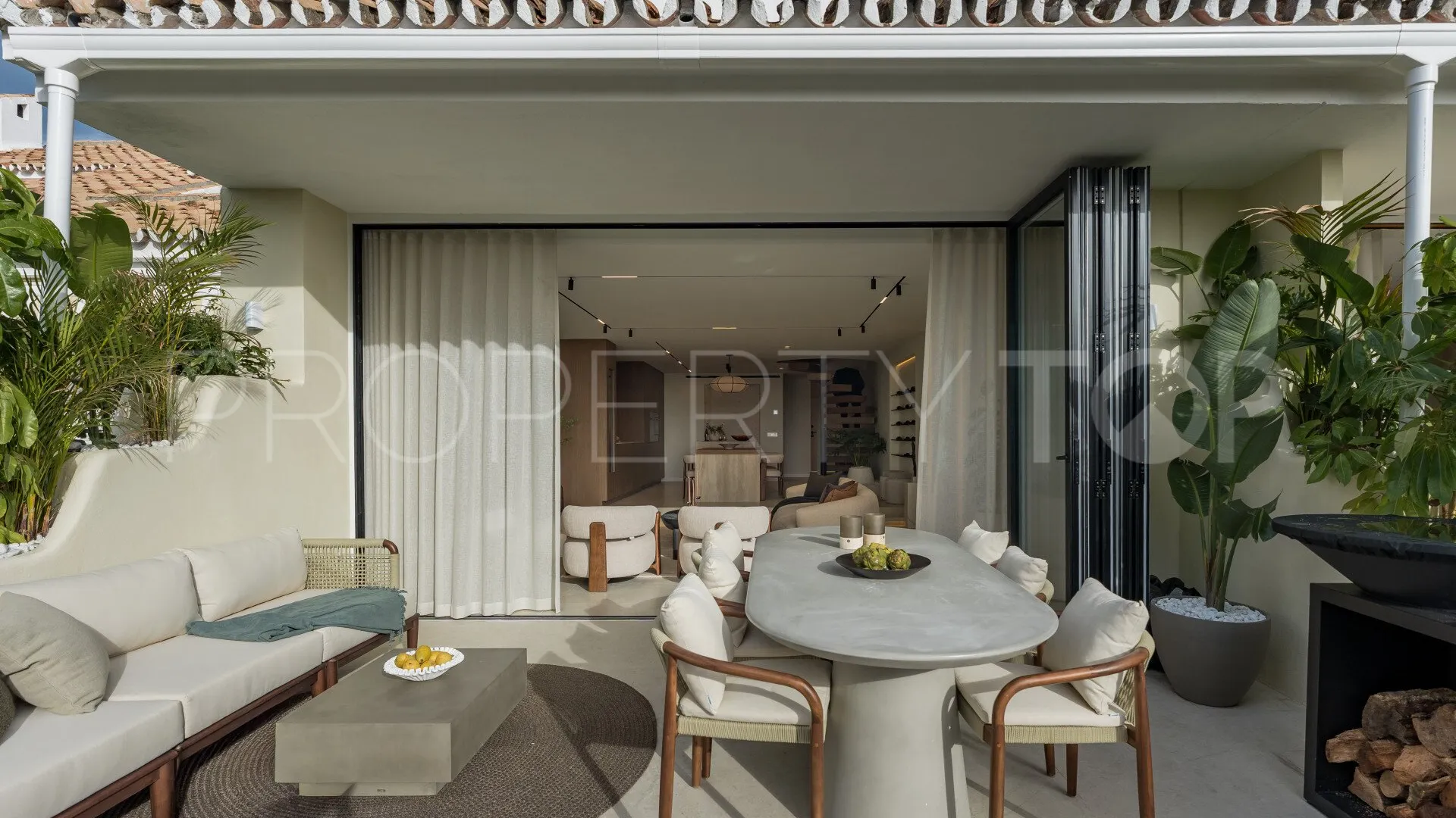 For sale town house in Marbella with 3 bedrooms