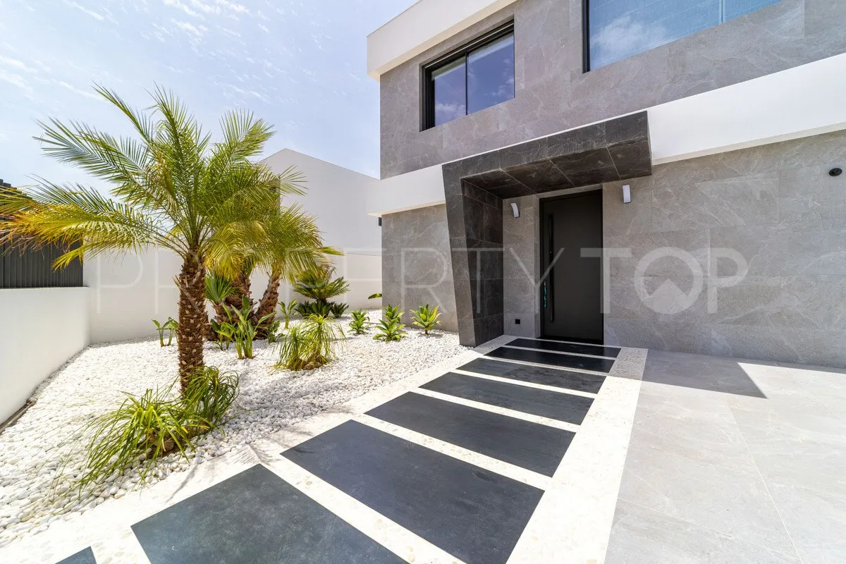 Villa en venta en Marbella de 4 dormitorios