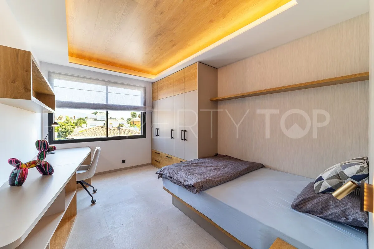 Villa en venta en Marbella de 4 dormitorios