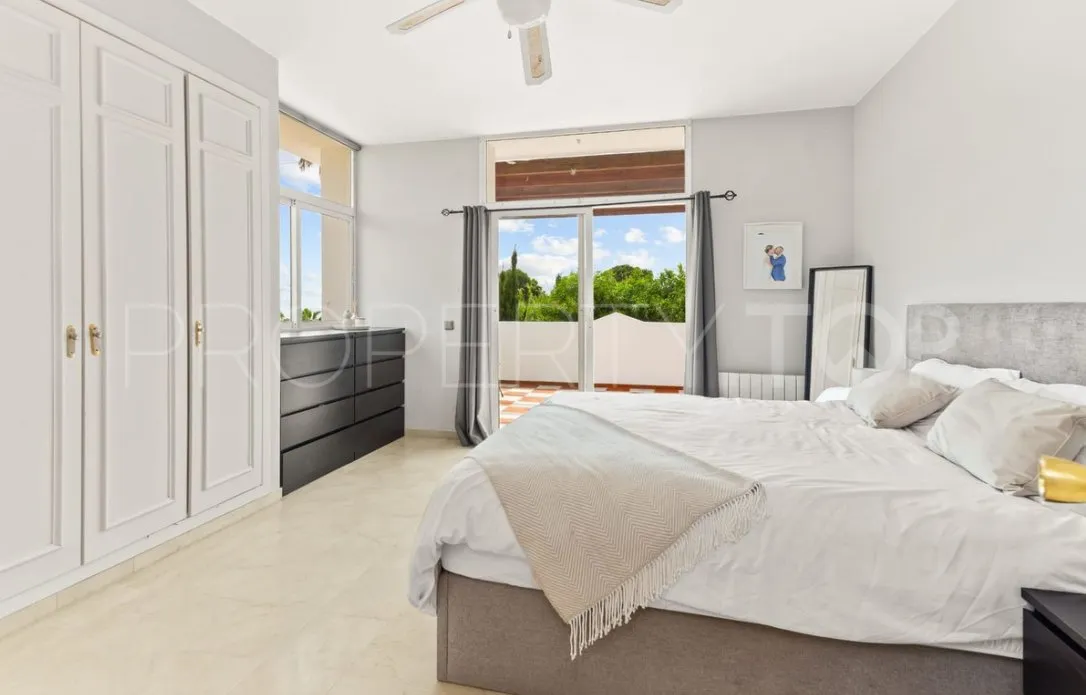 Estepona, villa en venta de 3 dormitorios