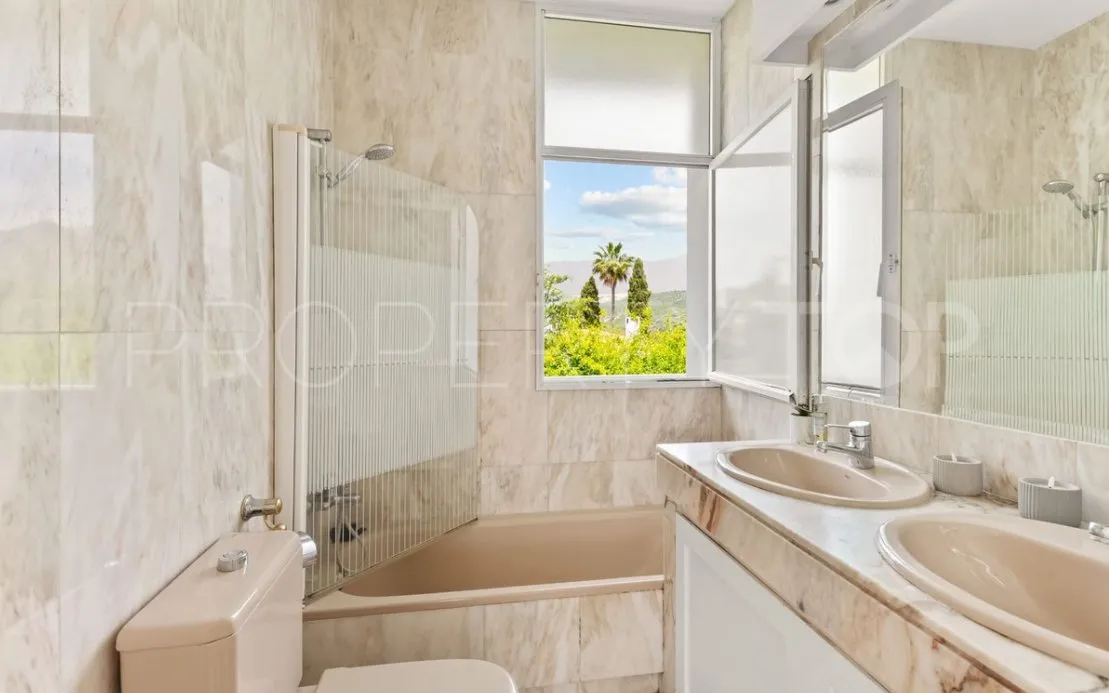 Estepona, villa en venta de 3 dormitorios
